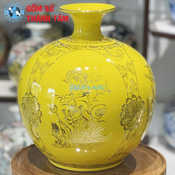 Bình hút lộc mệnh thổ thuận buồm xuôi gió đắp nổi vẽ vàng