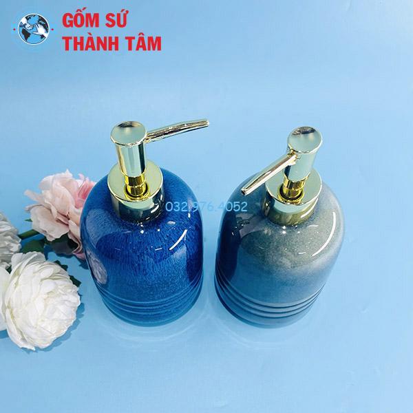 Bình xịt phòng tắm dáng boom xanh
