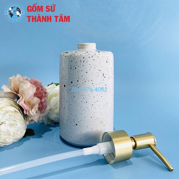 Bình xịt phòng tắm dáng trụ cao