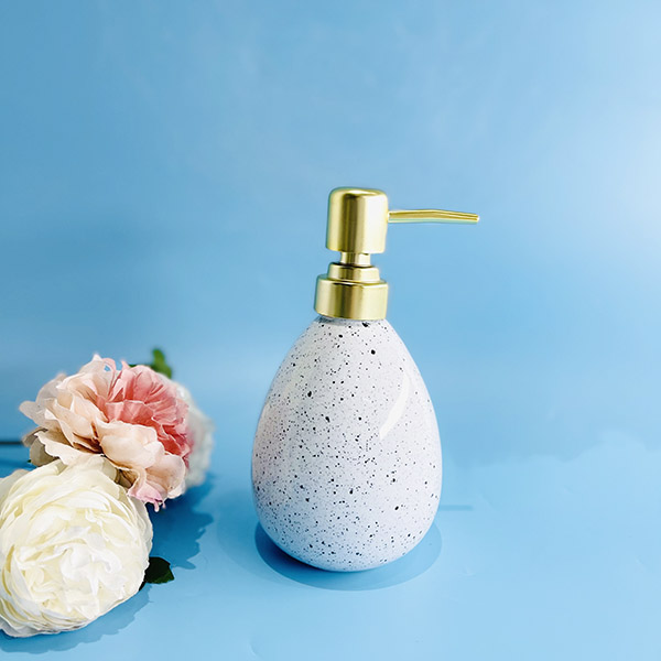 Ưu điểm nổi bật của bình xịt phòng tắm dáng boom
