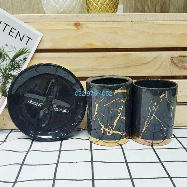 Bình sữa tắm hoa văn cổ điển