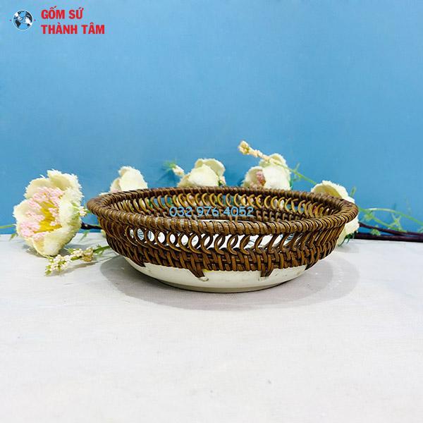 Đĩa sứ viền mây tre đan giỏ hoa quả