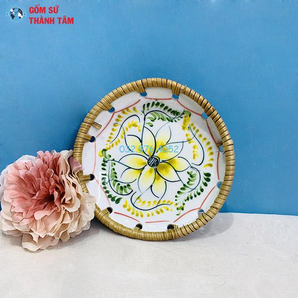 Đĩa sứ viền mây tre đan giỏ hoa quả