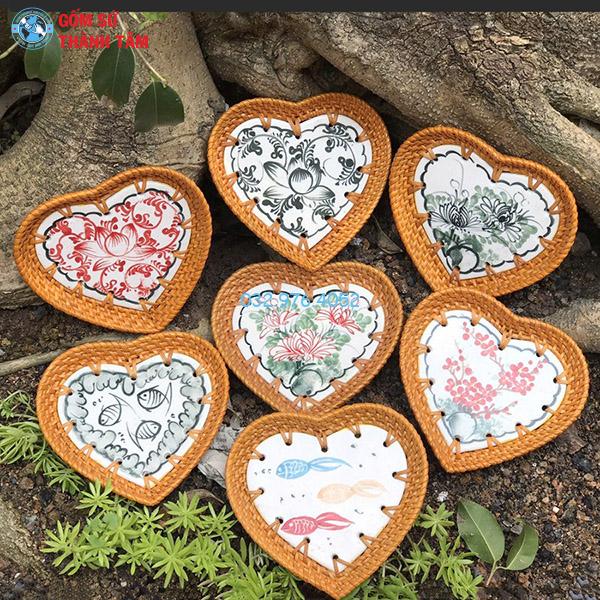 Đĩa sứ viền mây tre đan trái tim