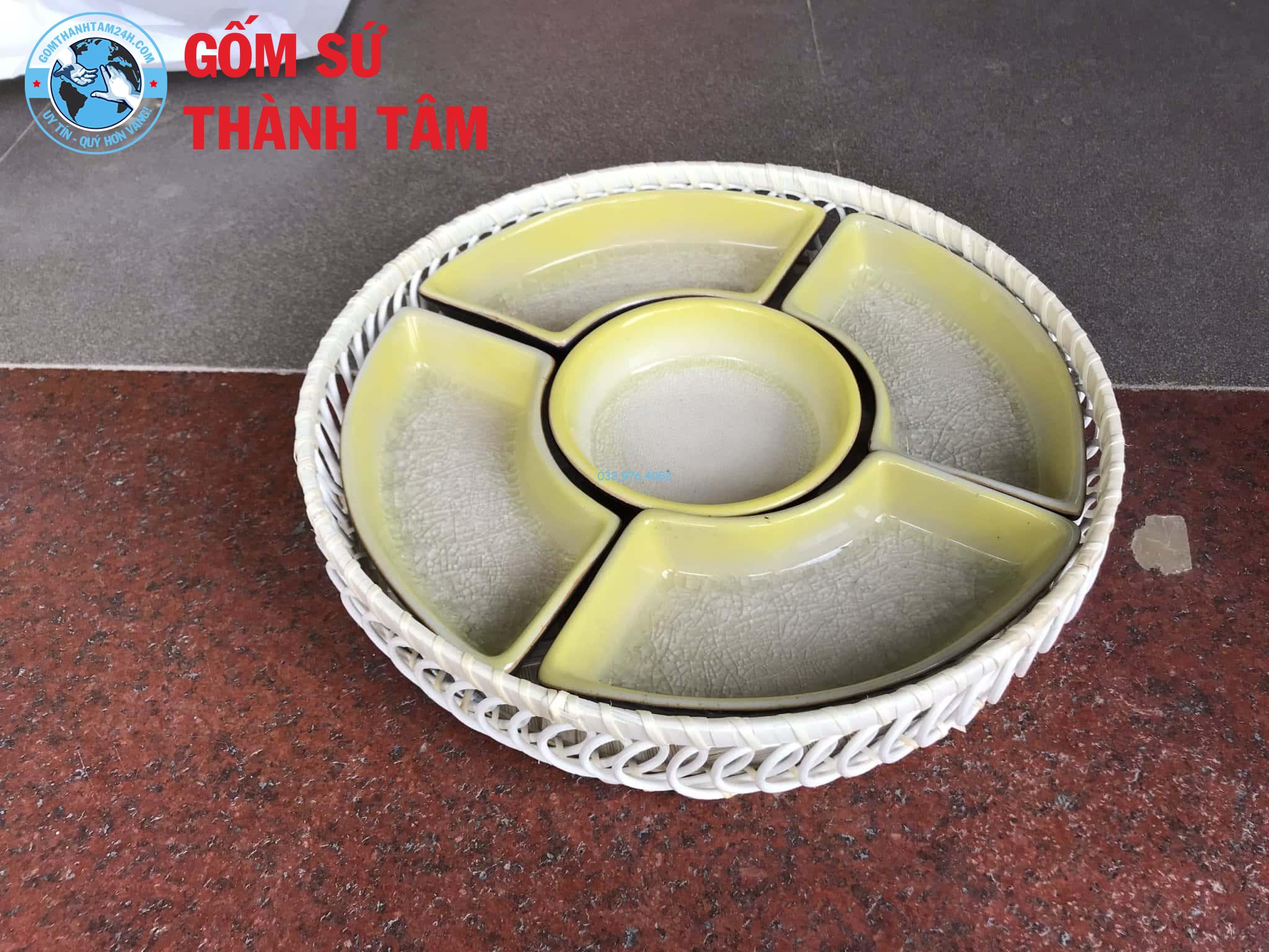 Khay đựng cơm thuỷ tinh
