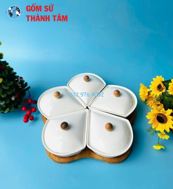 Khay đựng mứt kẹo hoa mai trắng