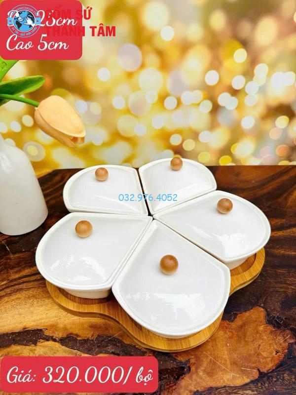 Khay đựng mứt kẹo hoa mai trắng