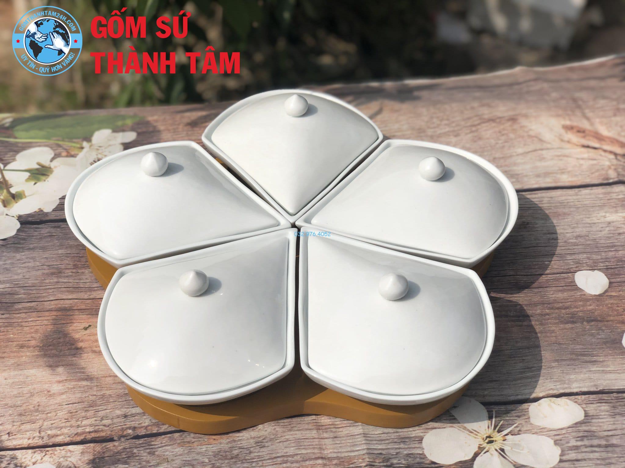Khay đựng mứt kẹo hoa mai nắp sứ khay gỗ
