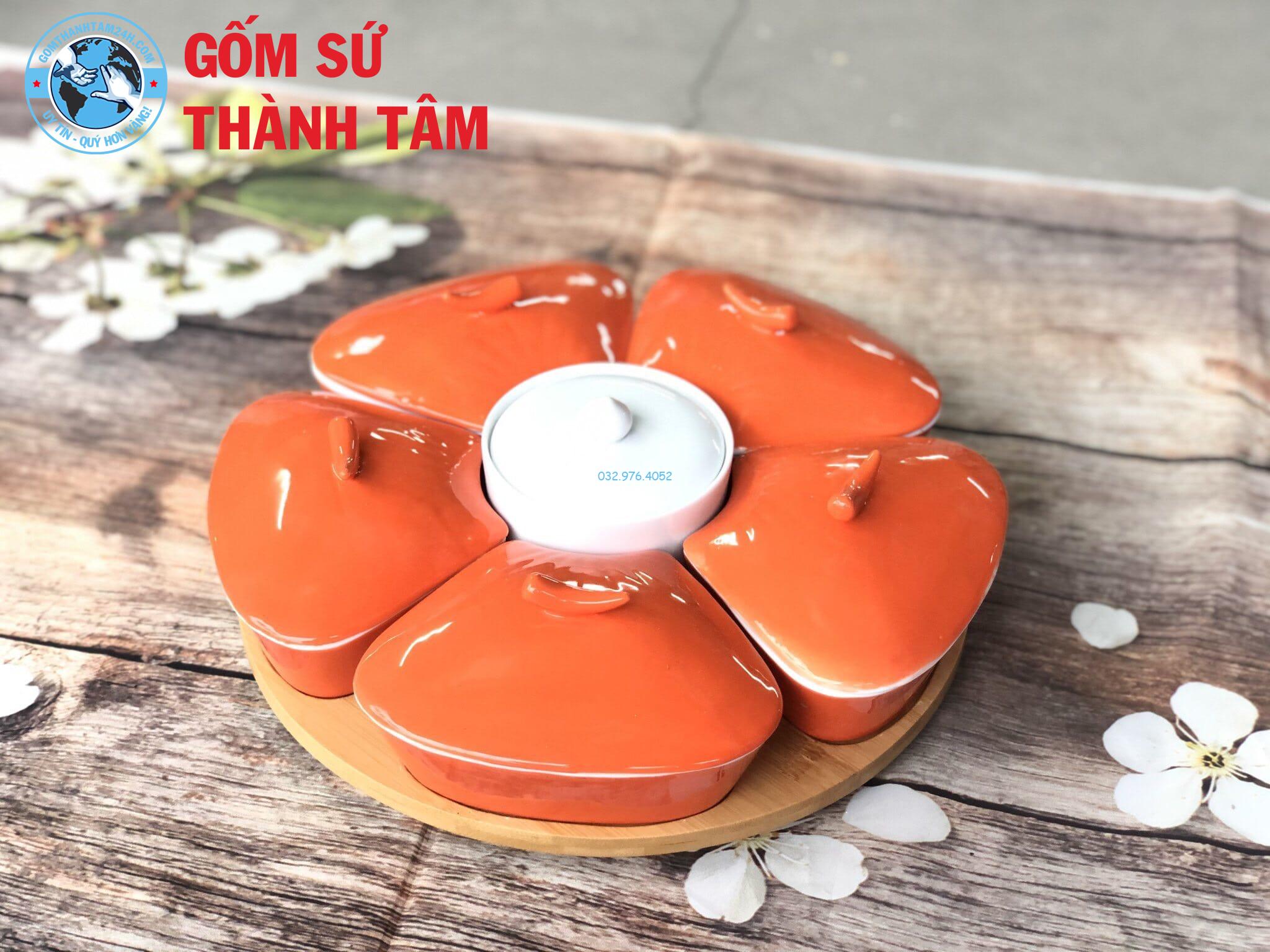 Khay đựng mứt kẹo khay đào 5 cánh gỗ