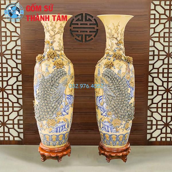 Lục bình đắp nổi vinh hoa phú quý men vàng