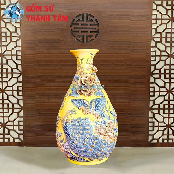 Lục Bình Tỳ Bà Đắp Nổi Men Vàng