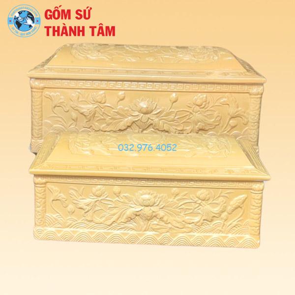 Quách Tiểu Sen Vàng Khắc Nổi