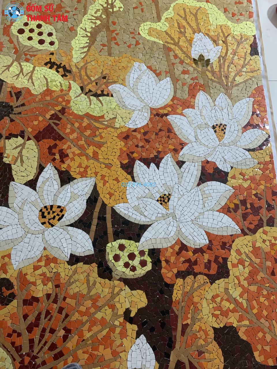 Tranh gốm Mosaic hoa sen mẫu 2