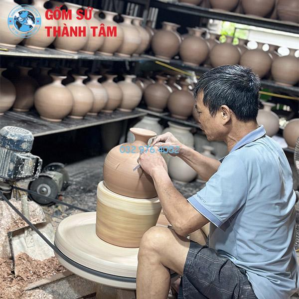 Hướng Dẫn Toàn Diện Về Bảo Quản Và Vệ Sinh Gốm Sứ Thành Tâm Đúng Cách Để Sản Phẩm Luôn Bền Đẹp