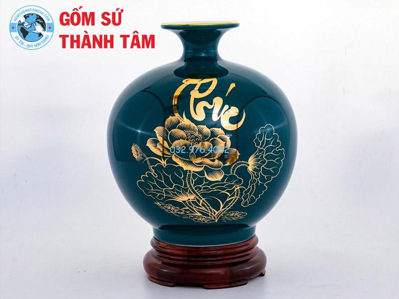 Bình hút lộc cắm hoa gì? Lưu ý khi chọn hoa cắm bình hút lộc