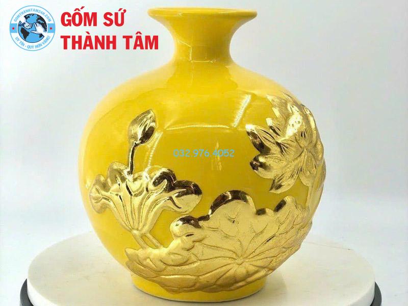 Lựa chọn bình có kích thước phù hợp với không gian