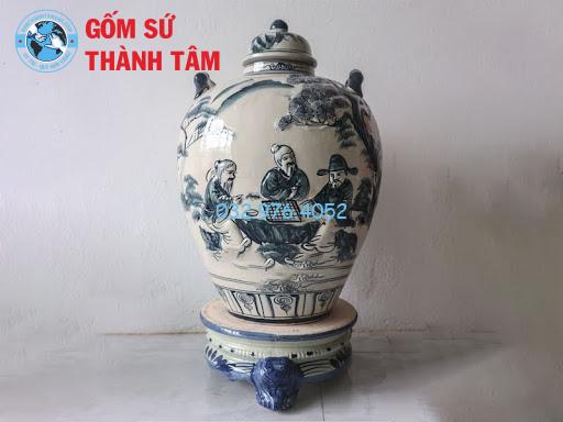 So với các loại bình khác, bình gốm sứ được đánh giá cao nhất
