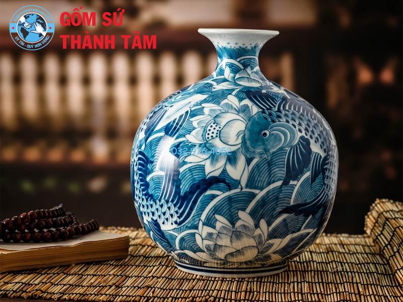 Bình hút lộc không chỉ đơn thuần là một vật trang trí, mà còn là một vật phẩm phong thủy mang ý nghĩa tâm linh sâu sắc