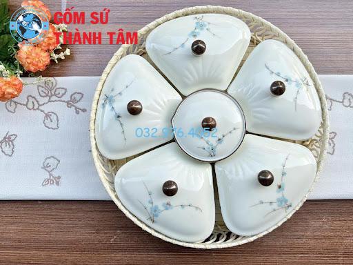 Khay mứt sứ mang vẻ đẹp tinh tế, giúp gìn giữ văn hóa truyền thống