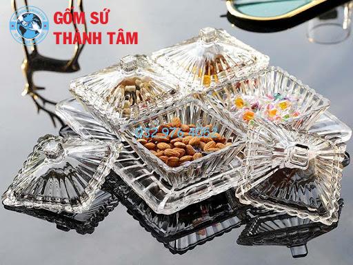 Khay Đựng Mứt Tết Bằng Pha Lê &#8211; Sang Trọng, Tinh Tế, Tỏa Sáng Ngôi Nhà