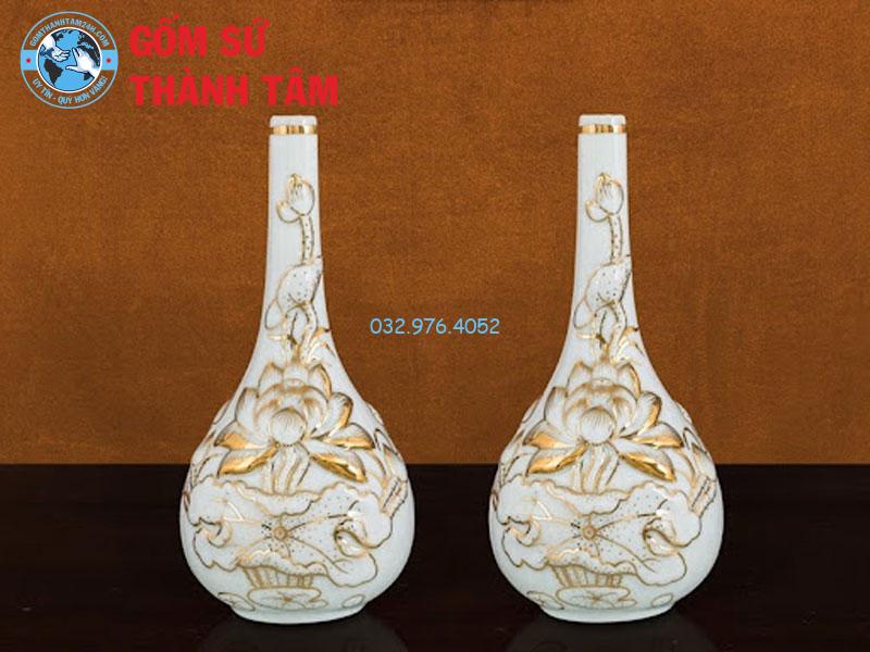 Nậm rượu thờ hoa văn đẹp mắt