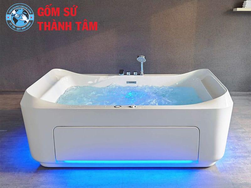 nhà vệ sinh có bồn tắm