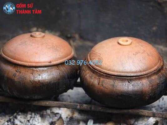 nồi đất kho cá bếp củi