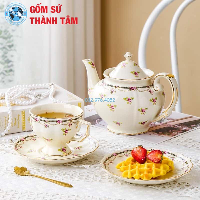 Pha trà đường bằng bình gốm sứ giúp giữ nhiệt tốt